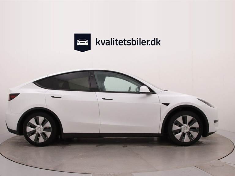 Tesla Model Y EL RWD 299HK 5d Aut.