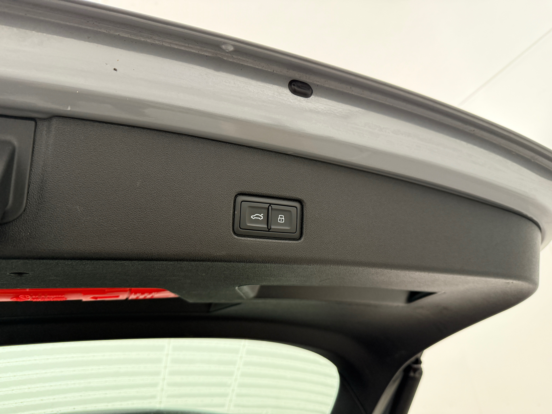 Grå Audi Q4 fra 2022