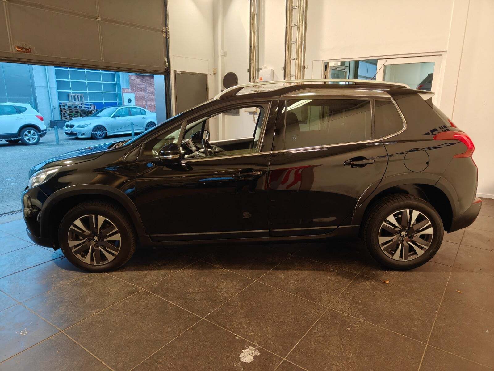 Peugeot 2008 1,2 PureTech 110 Allure