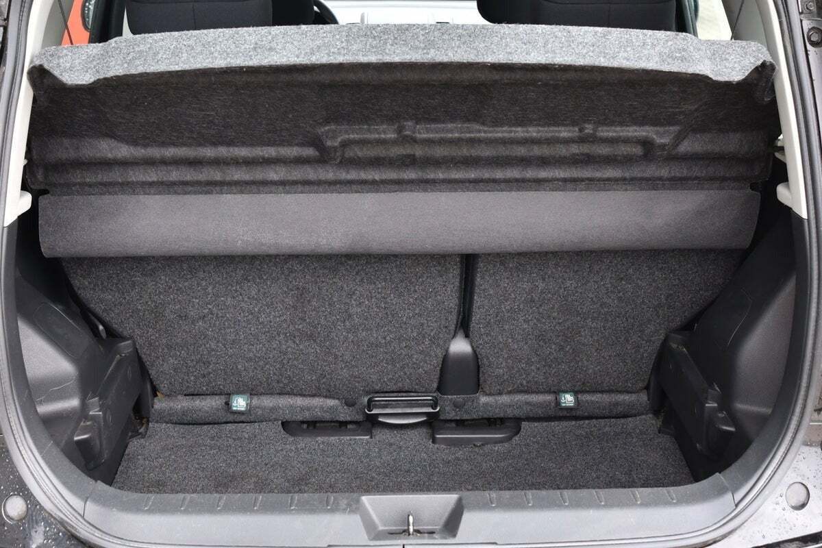 Sort Nissan Note fra 2011