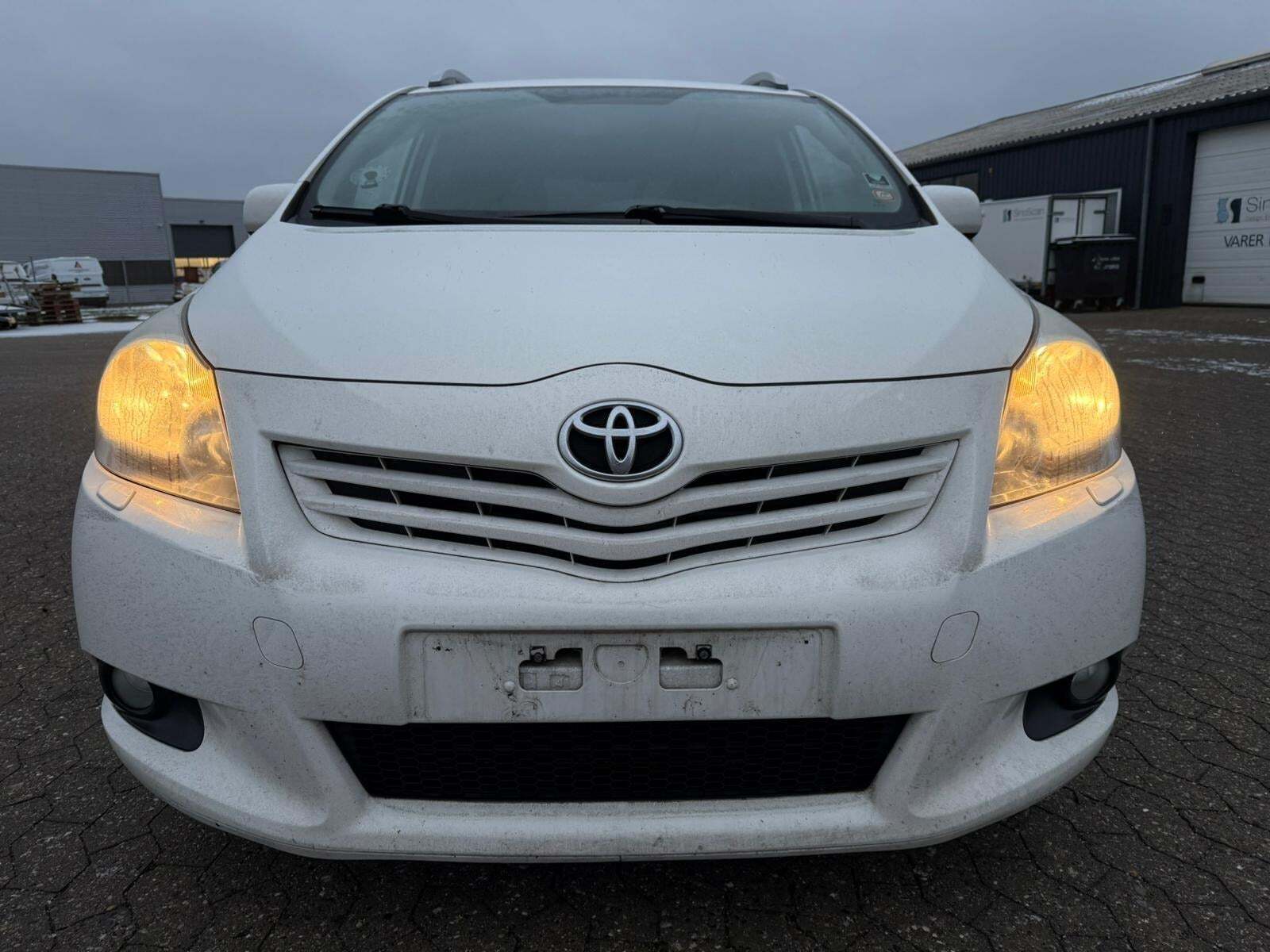 Toyota Sportsvan 2,0 D-4D T3