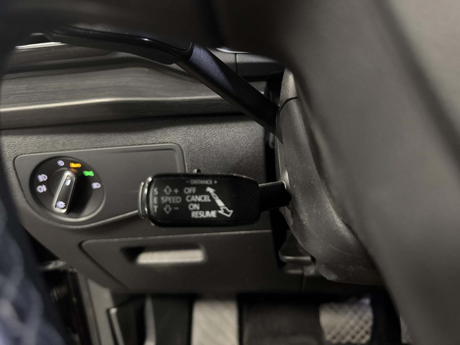 Grå Porsche Taycan 4S fra 2022