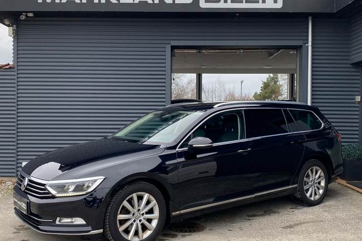 Sort VW Passat fra 2019 set udefra