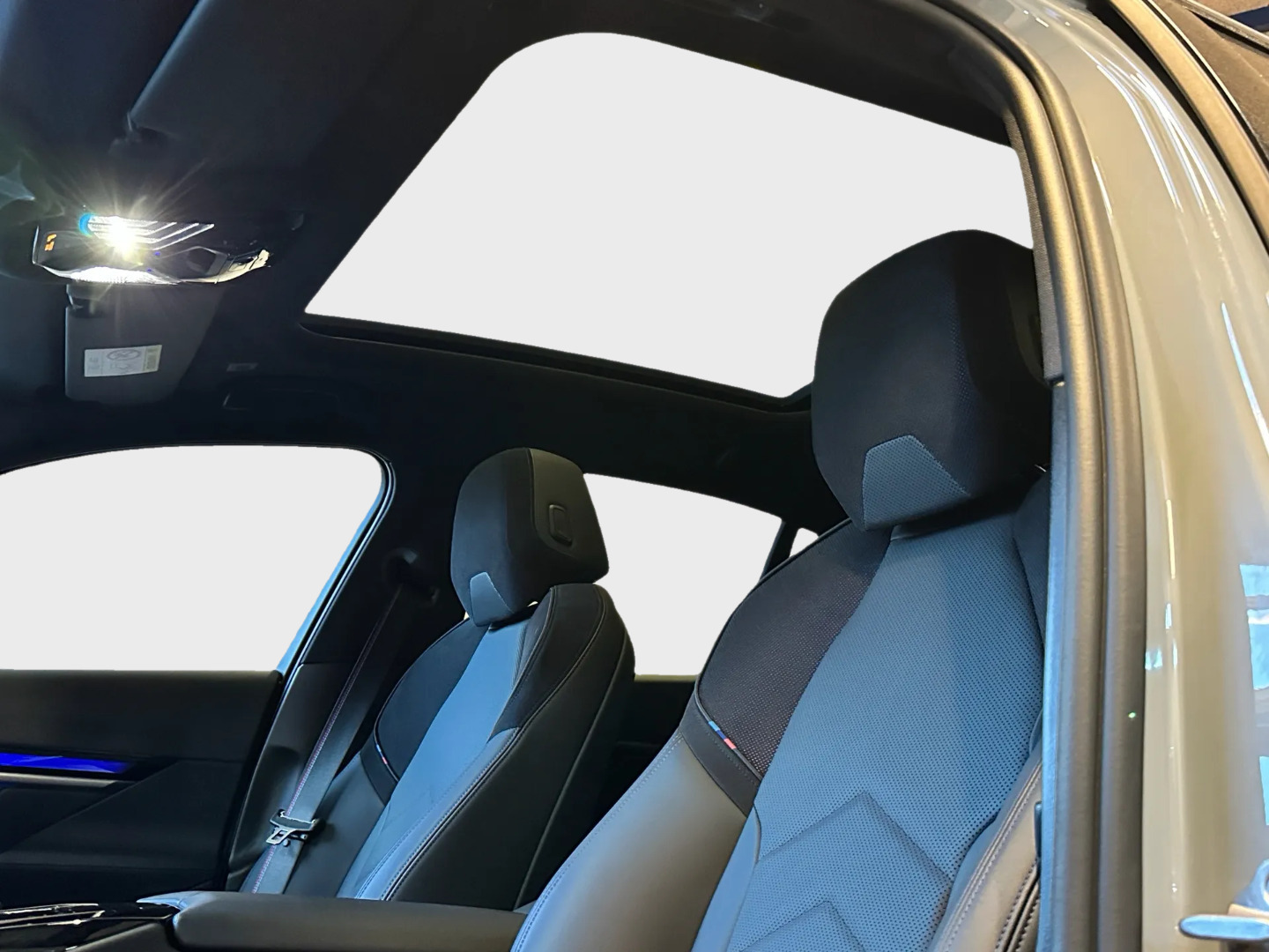 BMW i5 eDrive40 Fully Charged M-Sport Pro