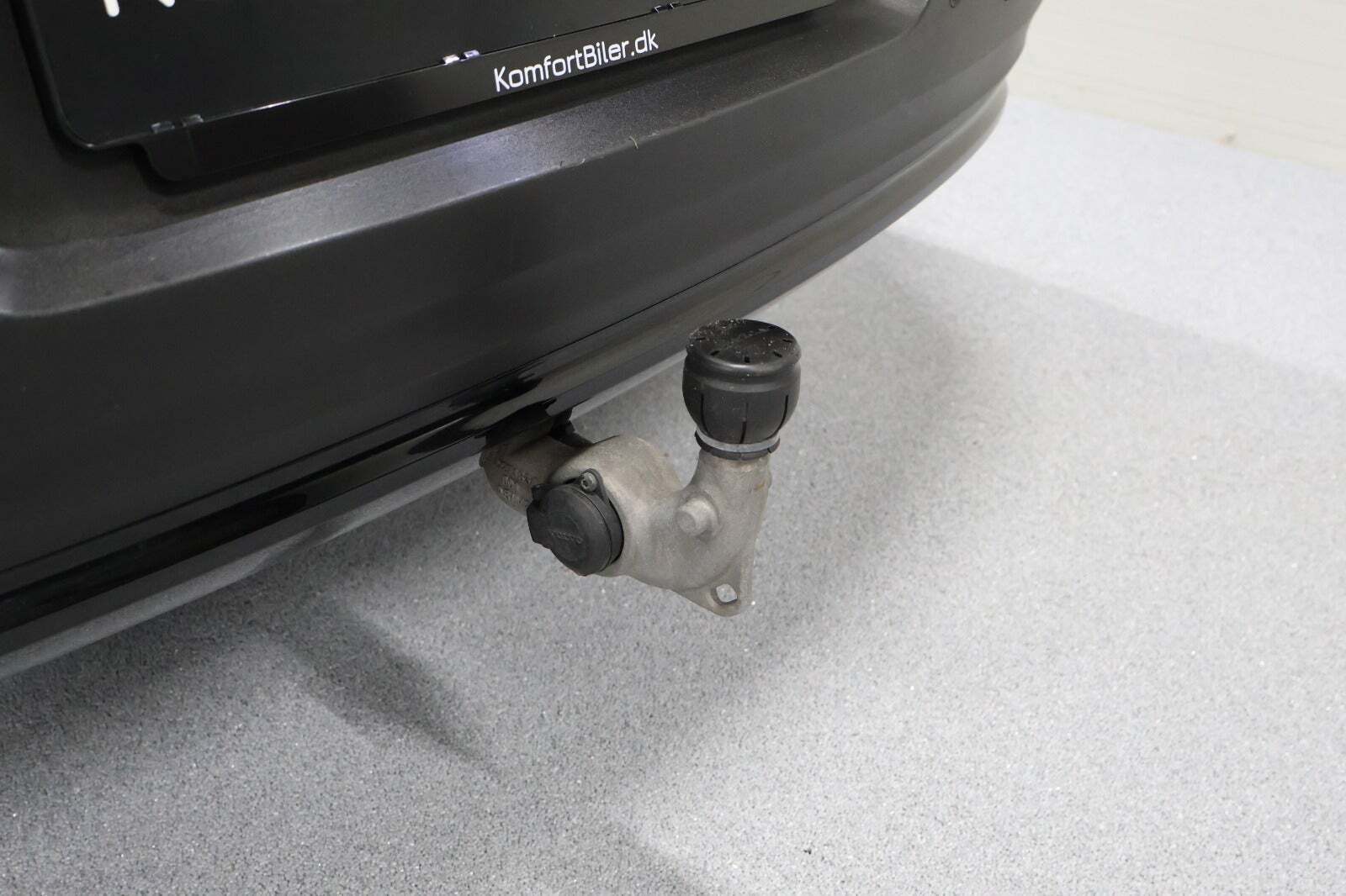 Sort Volvo XC40 fra 2022