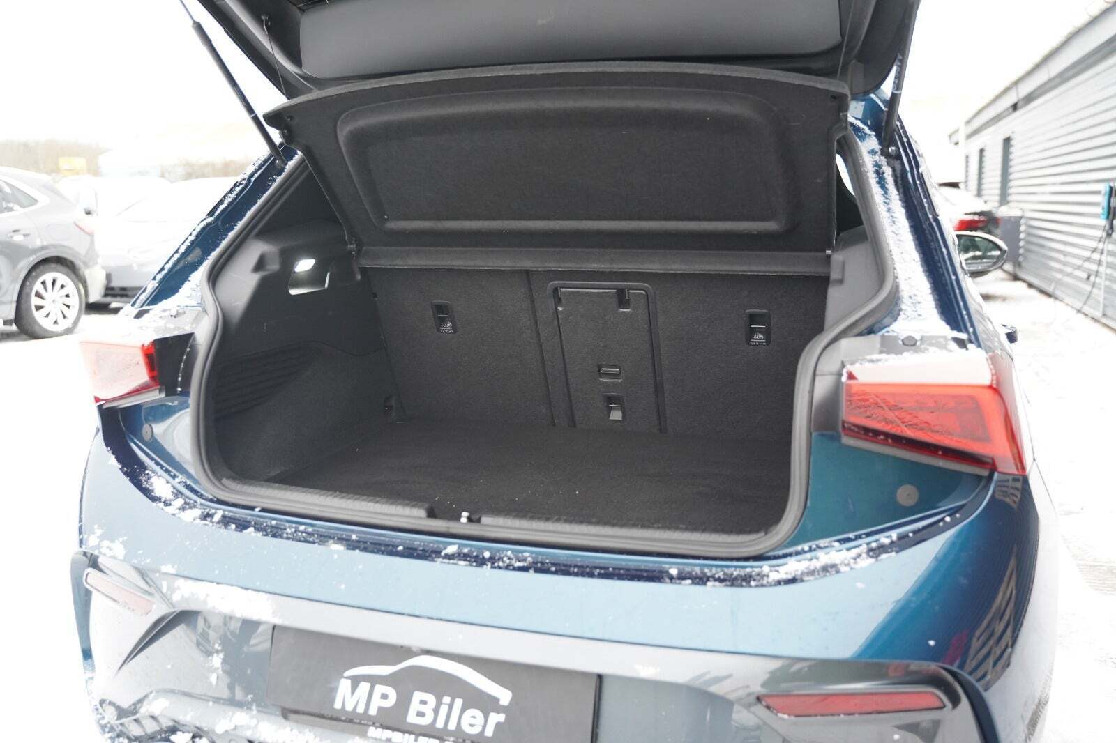 Blå Cupra Born fra 2022