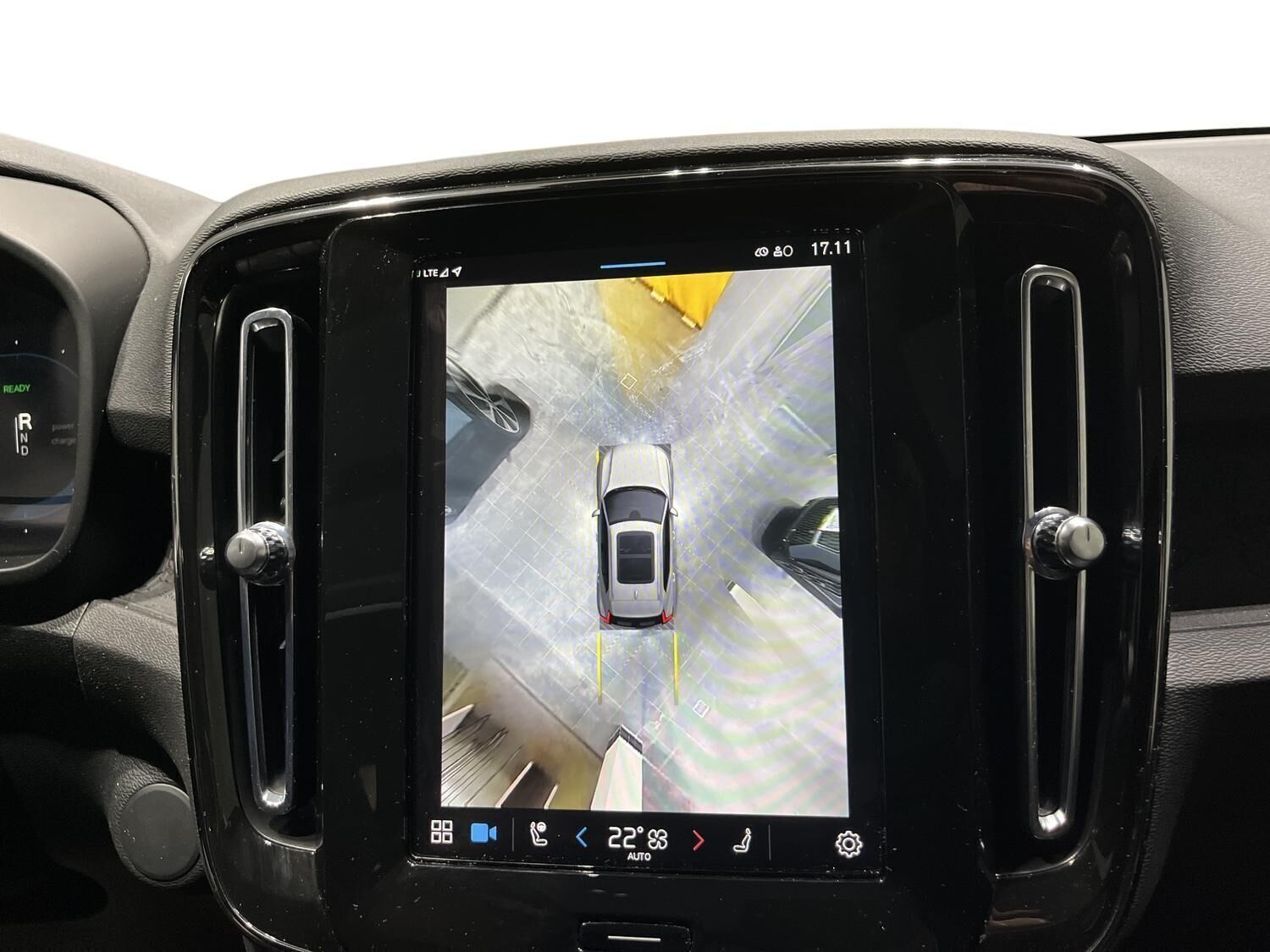 Sort Volvo XC40 fra 2023