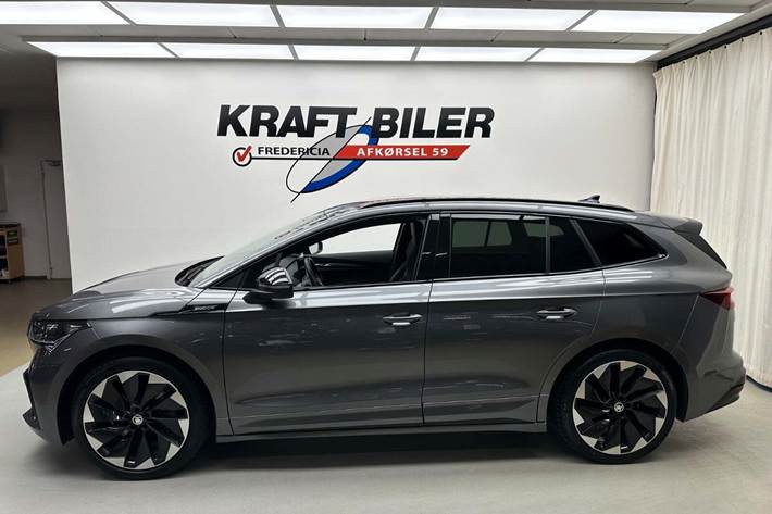 Grå Skoda Enyaq fra 2025
