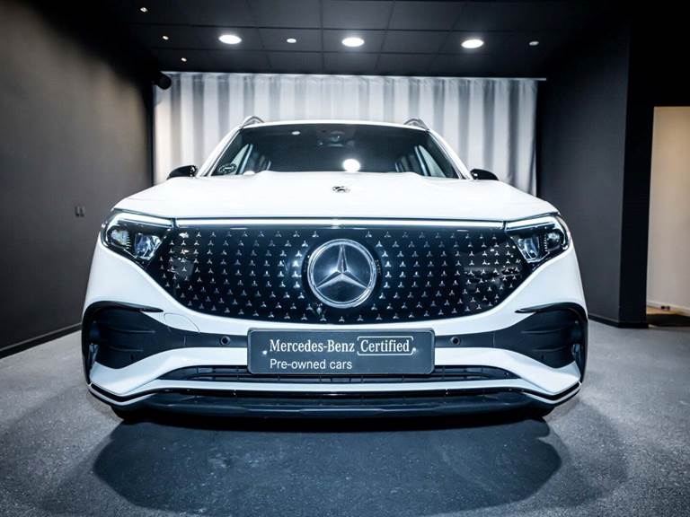 Mercedes EQB250+ AMG Premium