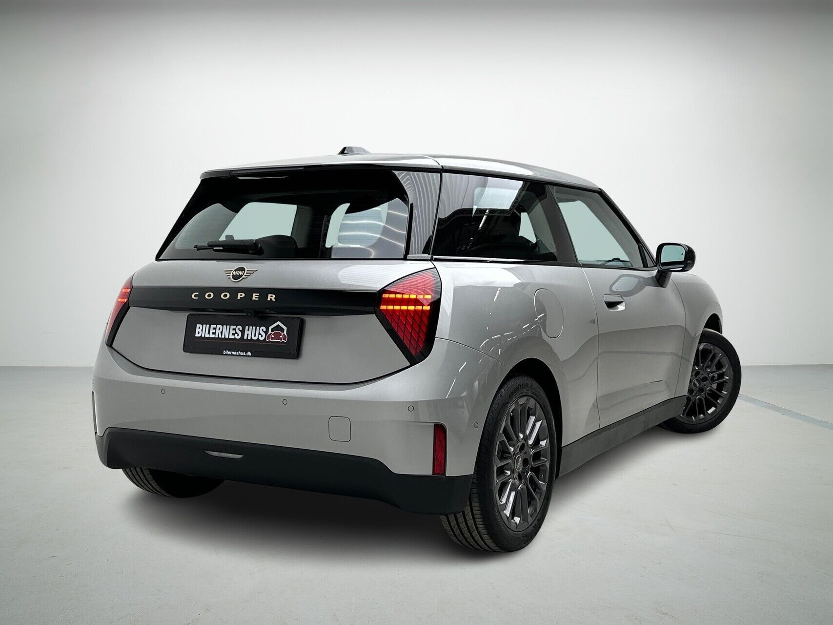 Mini Cooper E EL Essential Trim Option Level XS 184HK 3d Aut.