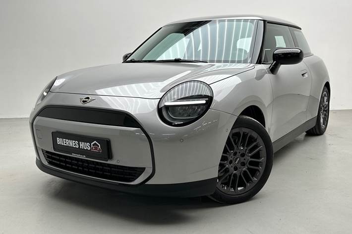Grå Mini Cooper fra 2024