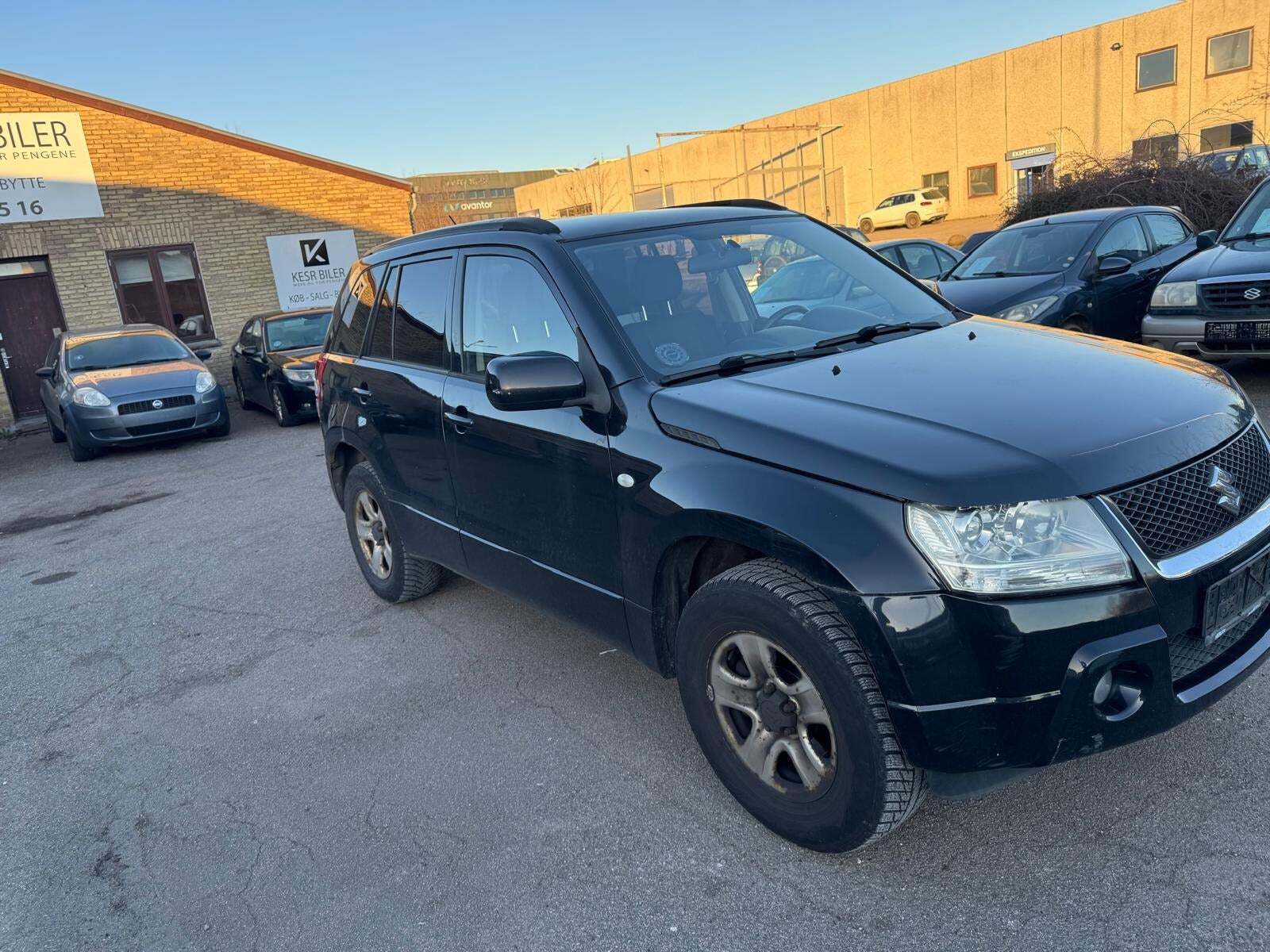 Suzuki Grand Vitara 2,0 GLS aut. Van