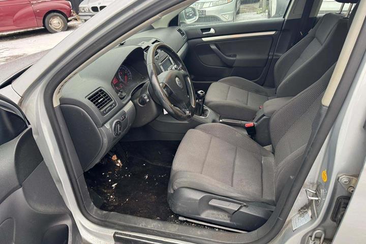 undefined VW Jetta fra 2007 set indefra