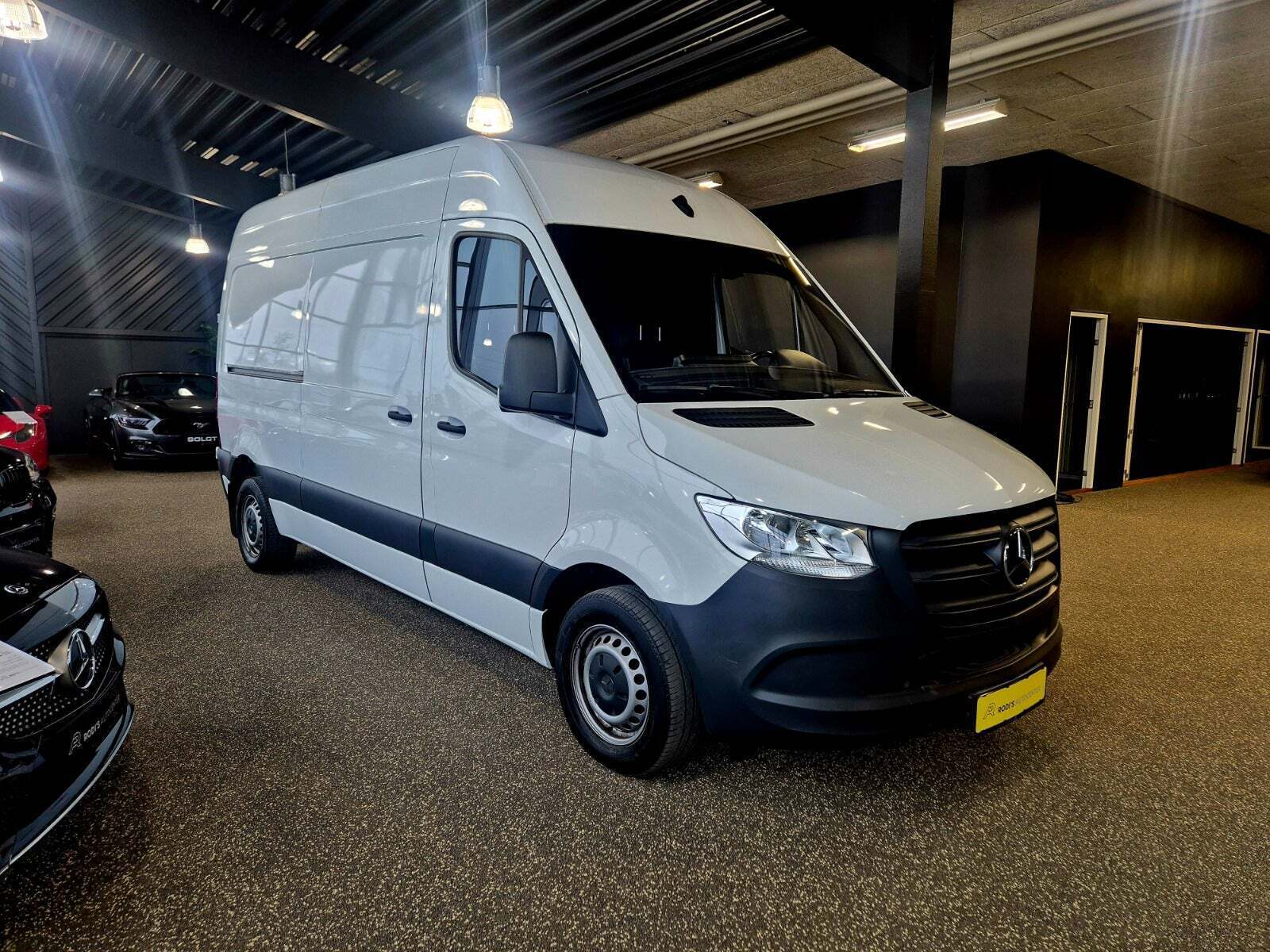 Mercedes Sprinter 214 2,2 CDi A2 Kassevogn aut. FWD