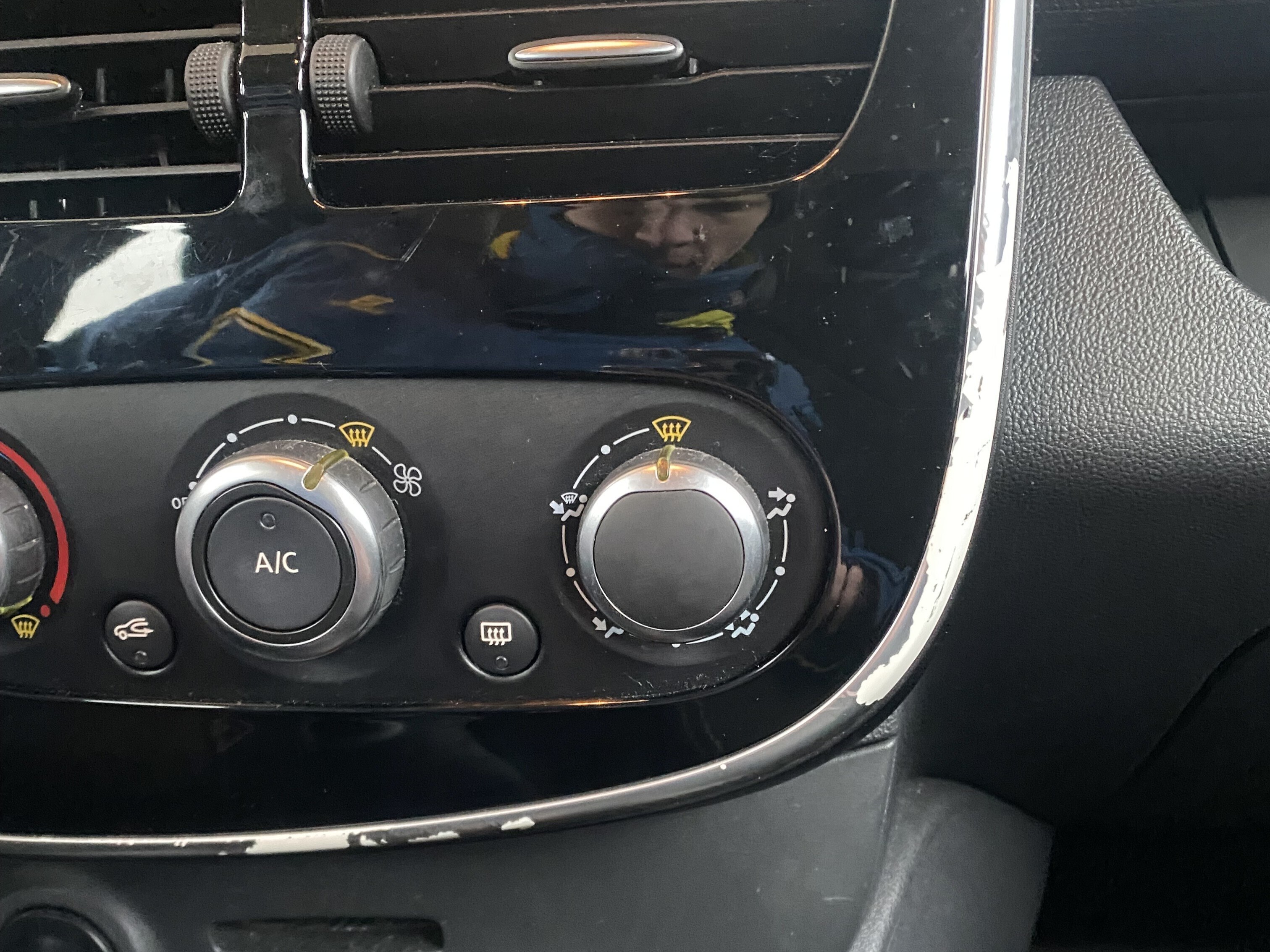 Sort Renault Ny Clio fra 2016