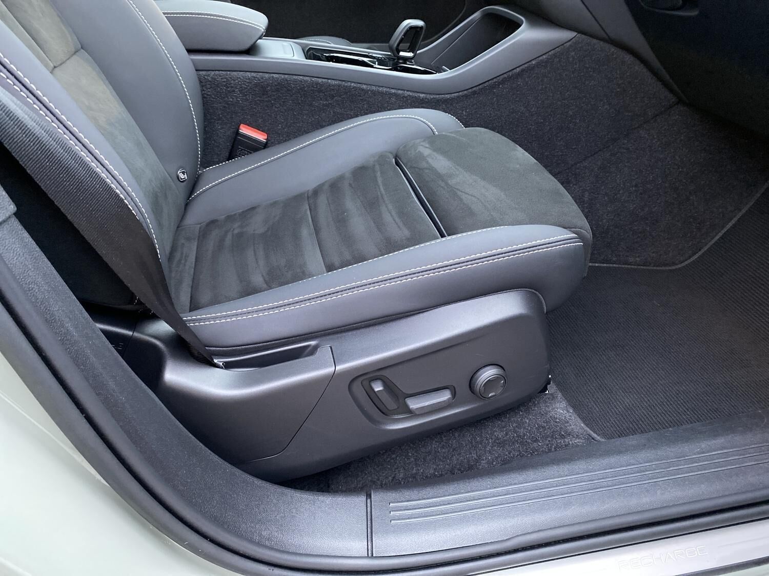 Grøn Volvo XC40 fra 2022