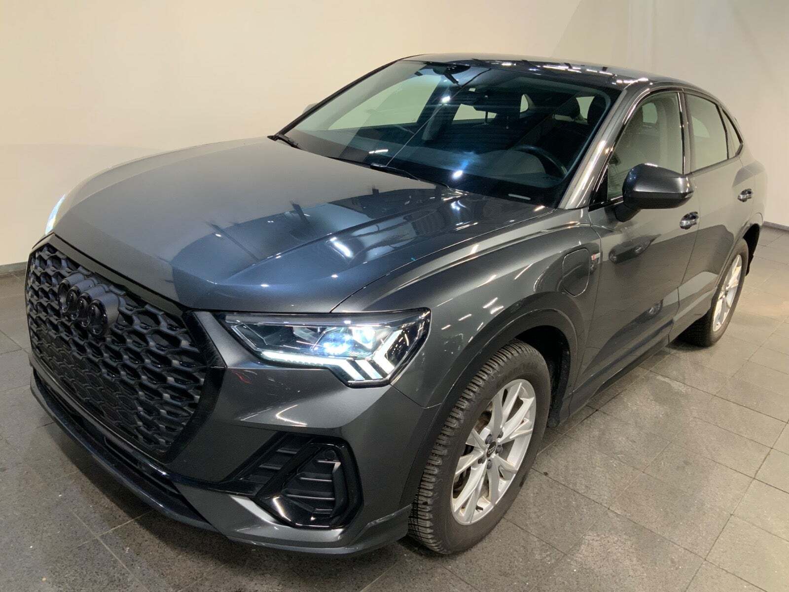 Audi Q3 45 TFSi e S-line plus Sportback S-tr.