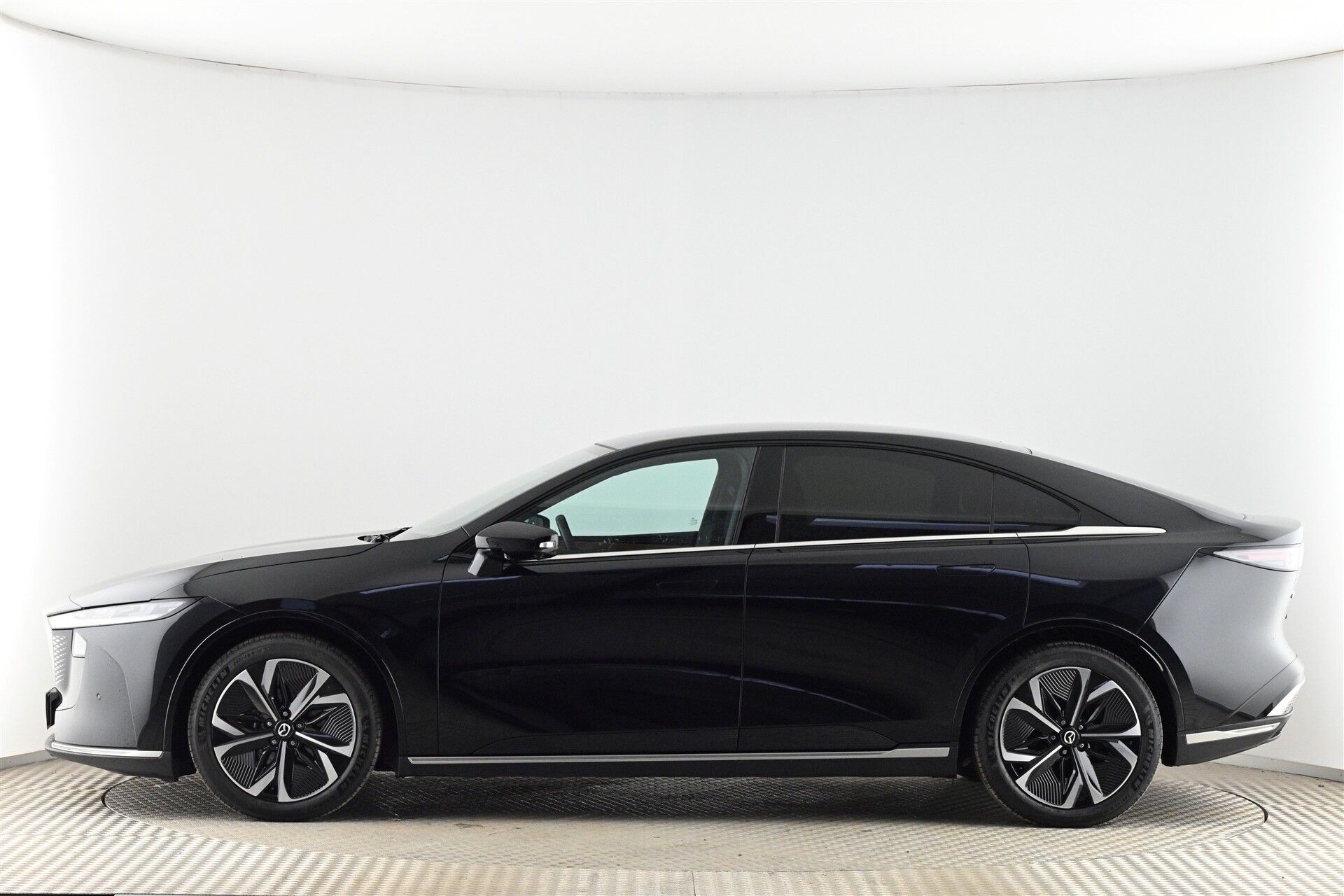 Mazda 6e EL Takumi Plus 258HK 5d Aut.