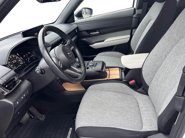 Mazda MX-30 e-Skyactiv Sky Plus 145HK 5d Aut.