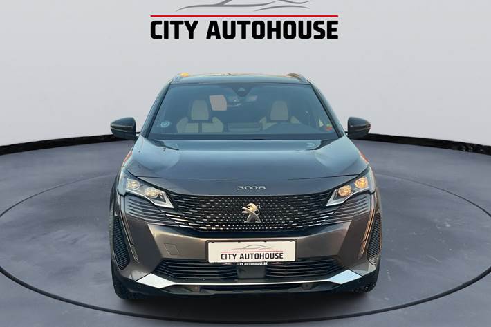 Grå Peugeot 3008 fra 2020