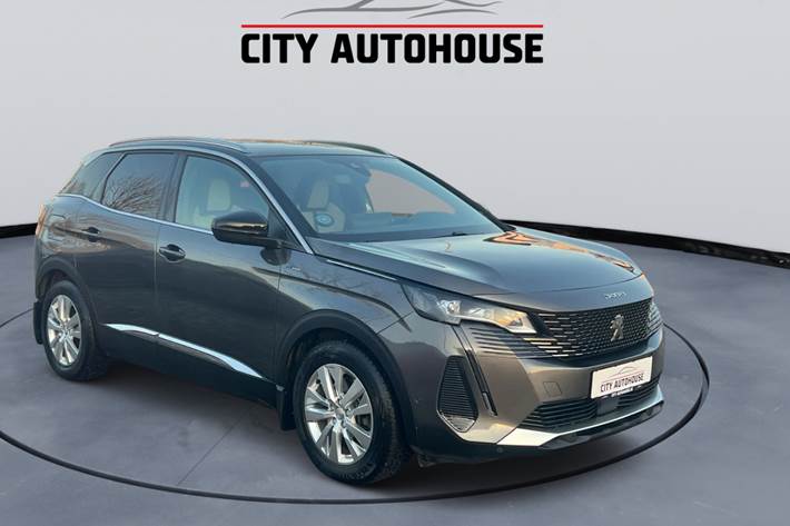 Grå Peugeot 3008 fra 2020