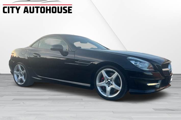 Sort Mercedes SLK200 fra 2011