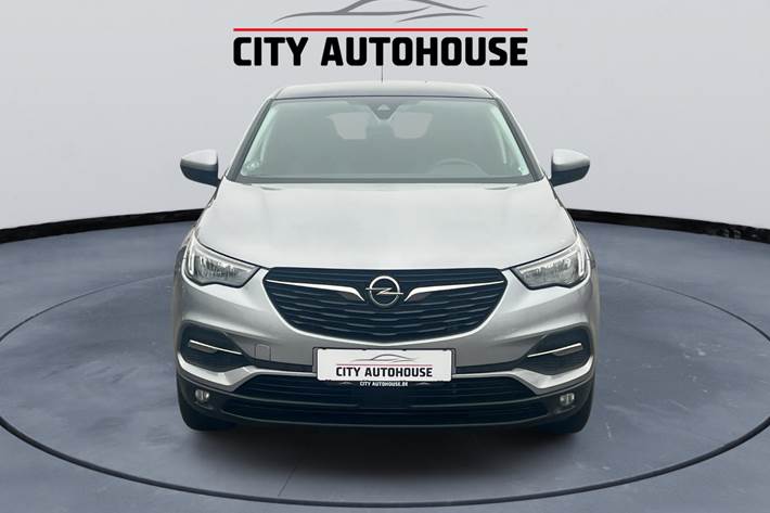 Grå Opel Grandland X fra 2020