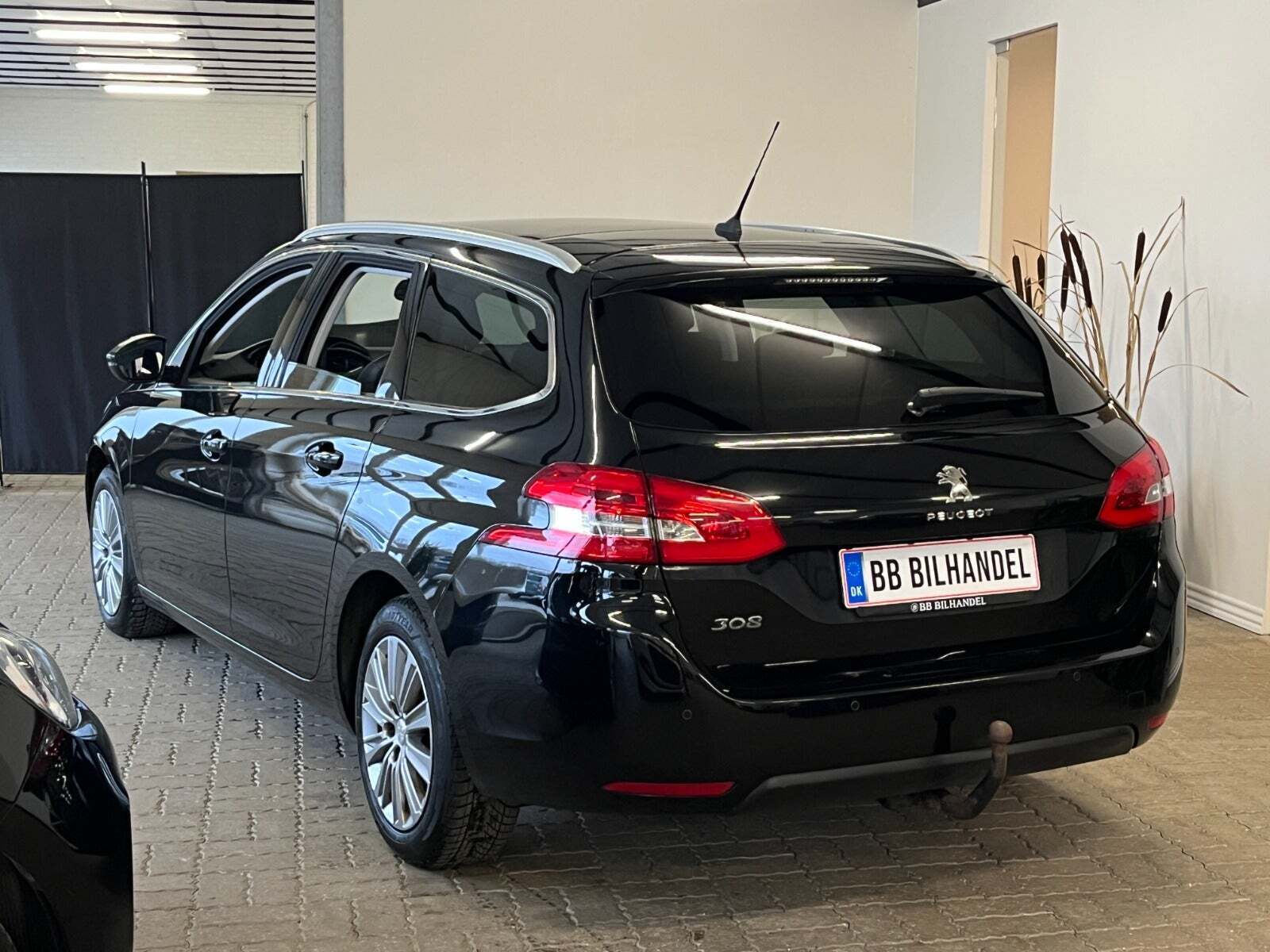 Peugeot 308 1,6 BlueHDi 120 Allure Sky SW