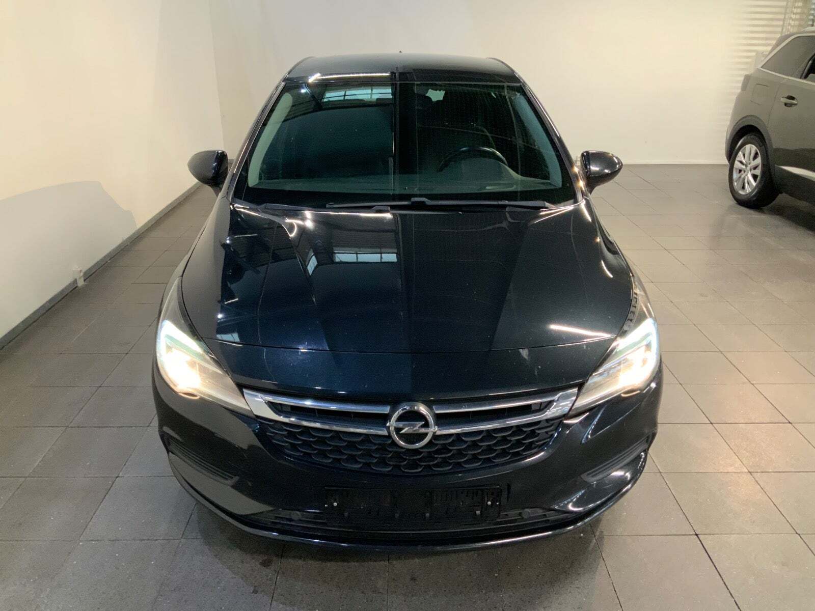 Opel Astra 1,0 T 105 Enjoy