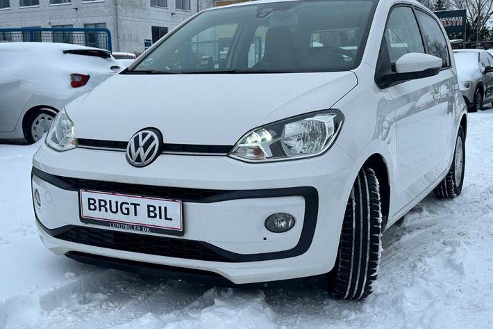 Hvid VW UP! fra 2020 set udefra
