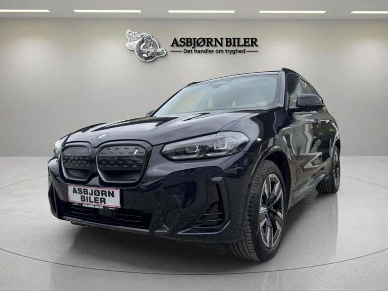 BMW iX3 Charged M-Sport