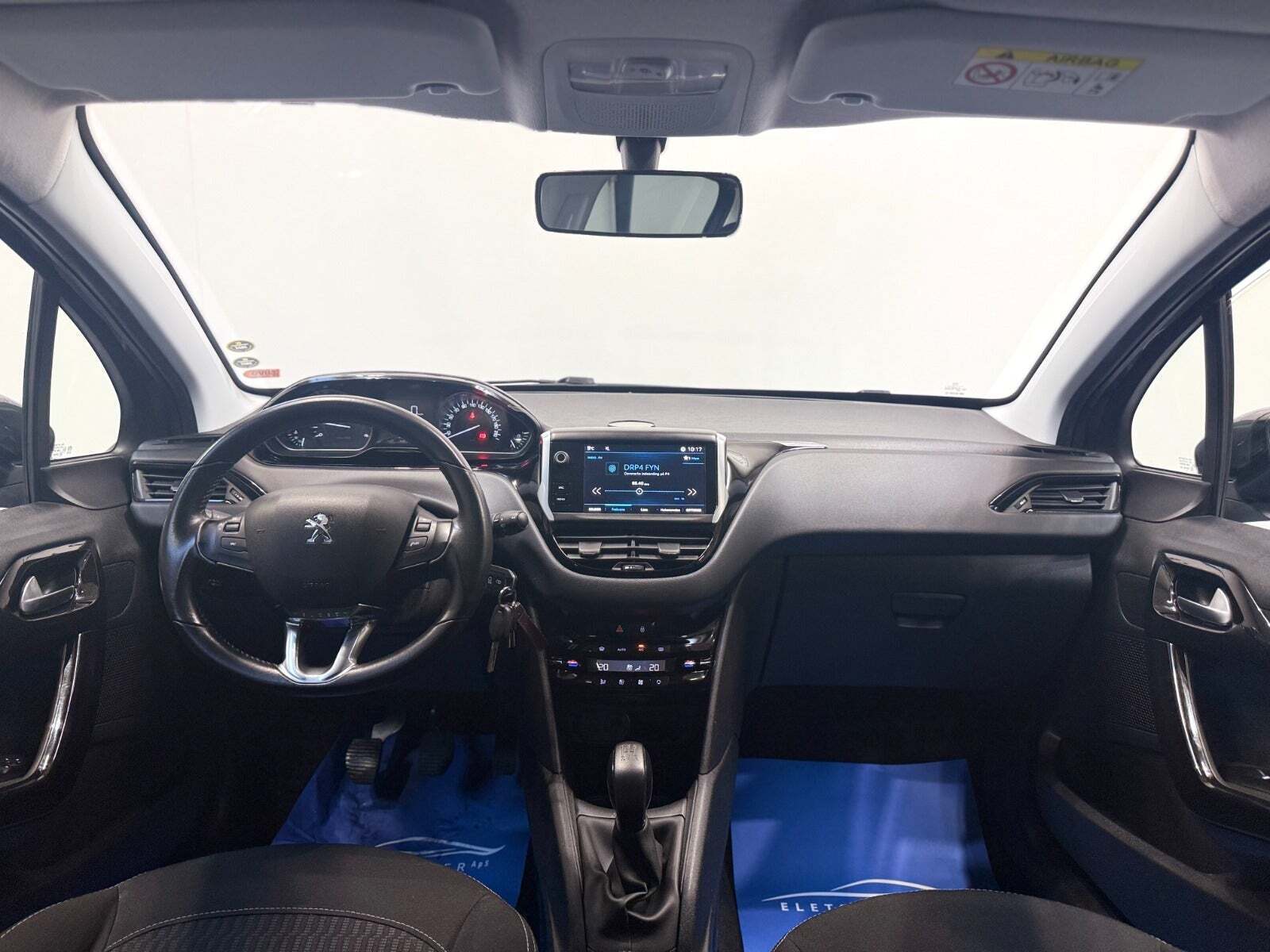 Peugeot 208 1,6 BlueHDi 100 Strike