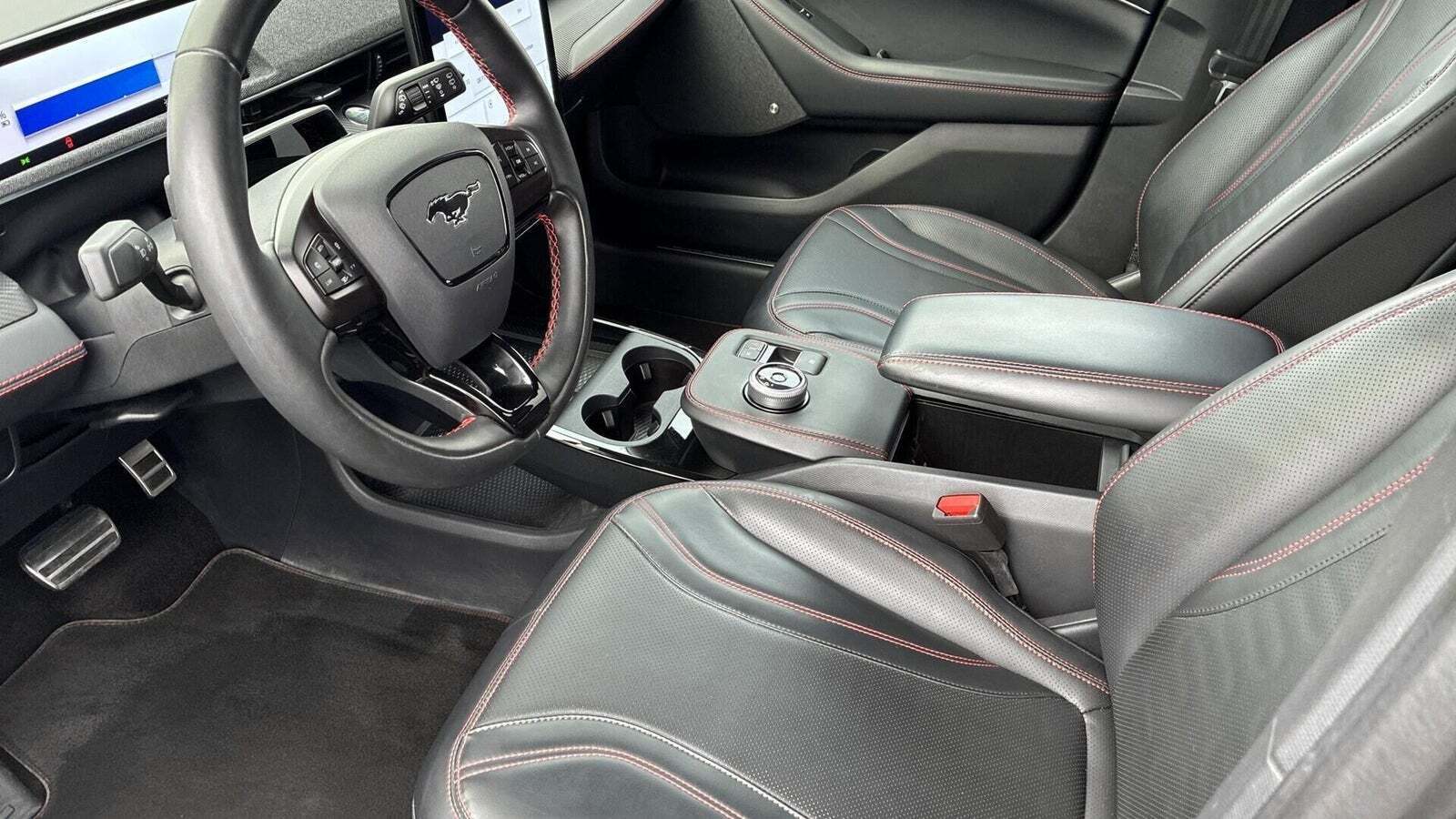 Ford Mustang Mach-E 68 Standard Range AWD