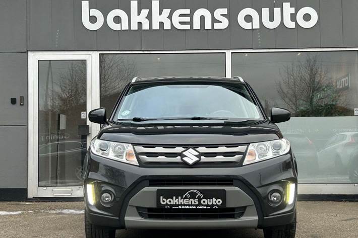 Sort Suzuki Vitara fra 2018