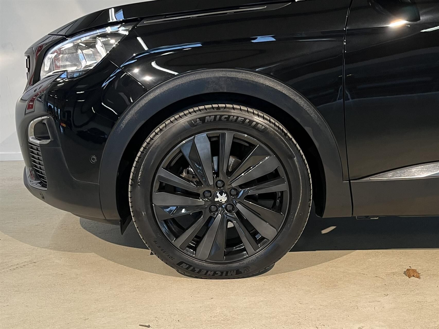 Sort Peugeot 3008 fra 2018