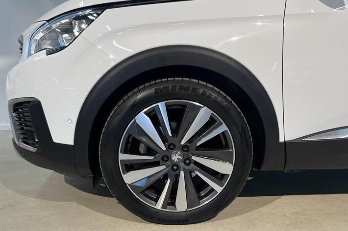 Hvid Peugeot 5008 fra 2019