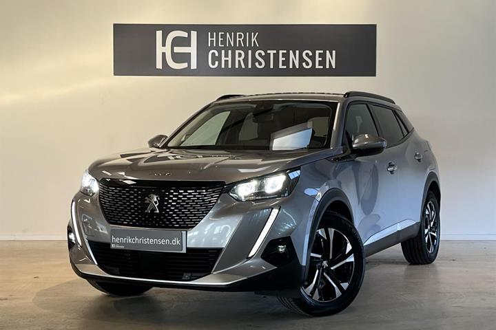 Grå Peugeot 2008 fra 2020