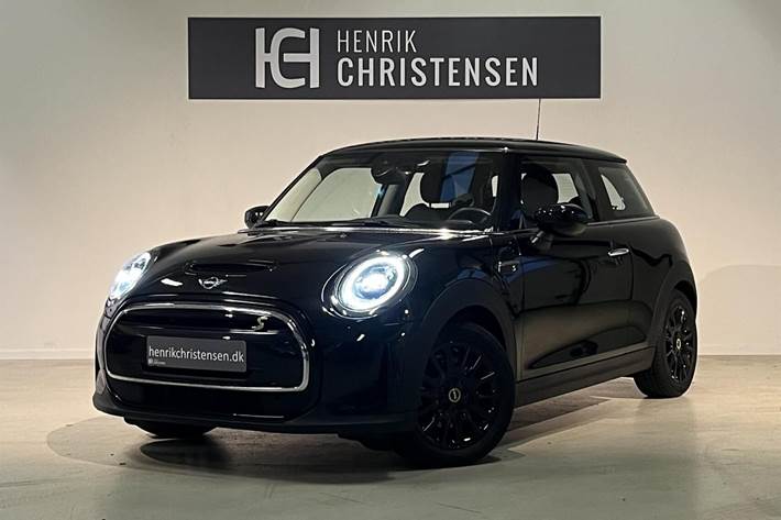 Sort Mini Cooper fra 2023 set udefra