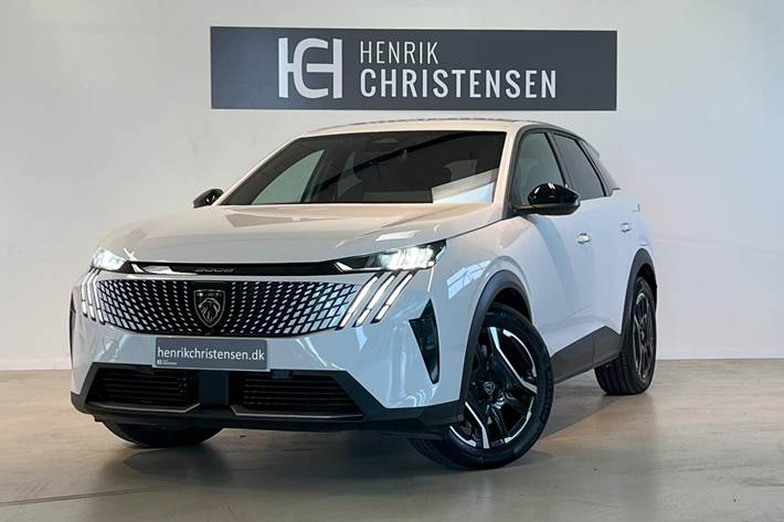 Hvid Peugeot e-3008 fra 2024 set udefra