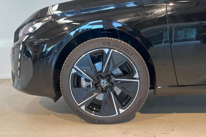 Sort Peugeot E-308 fra 2024