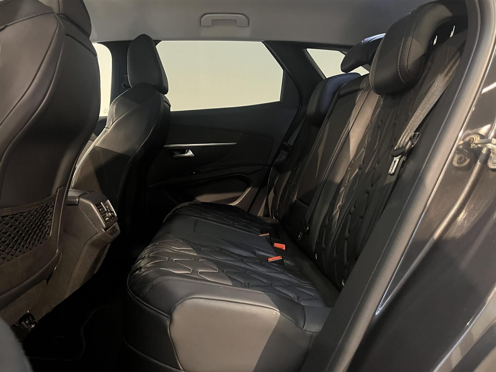 Peugeot 3008 1,6 PureTech  Plugin-hybrid Selection Sport LTD EAT8 225HK 5d 8g Aut.