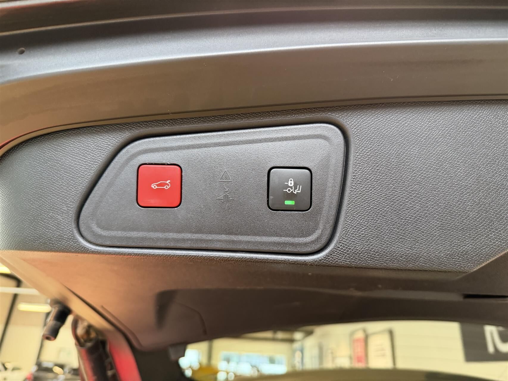 Peugeot 3008 1,6 PureTech  Plugin-hybrid Allure LTD EAT8 225HK 5d 8g Aut.