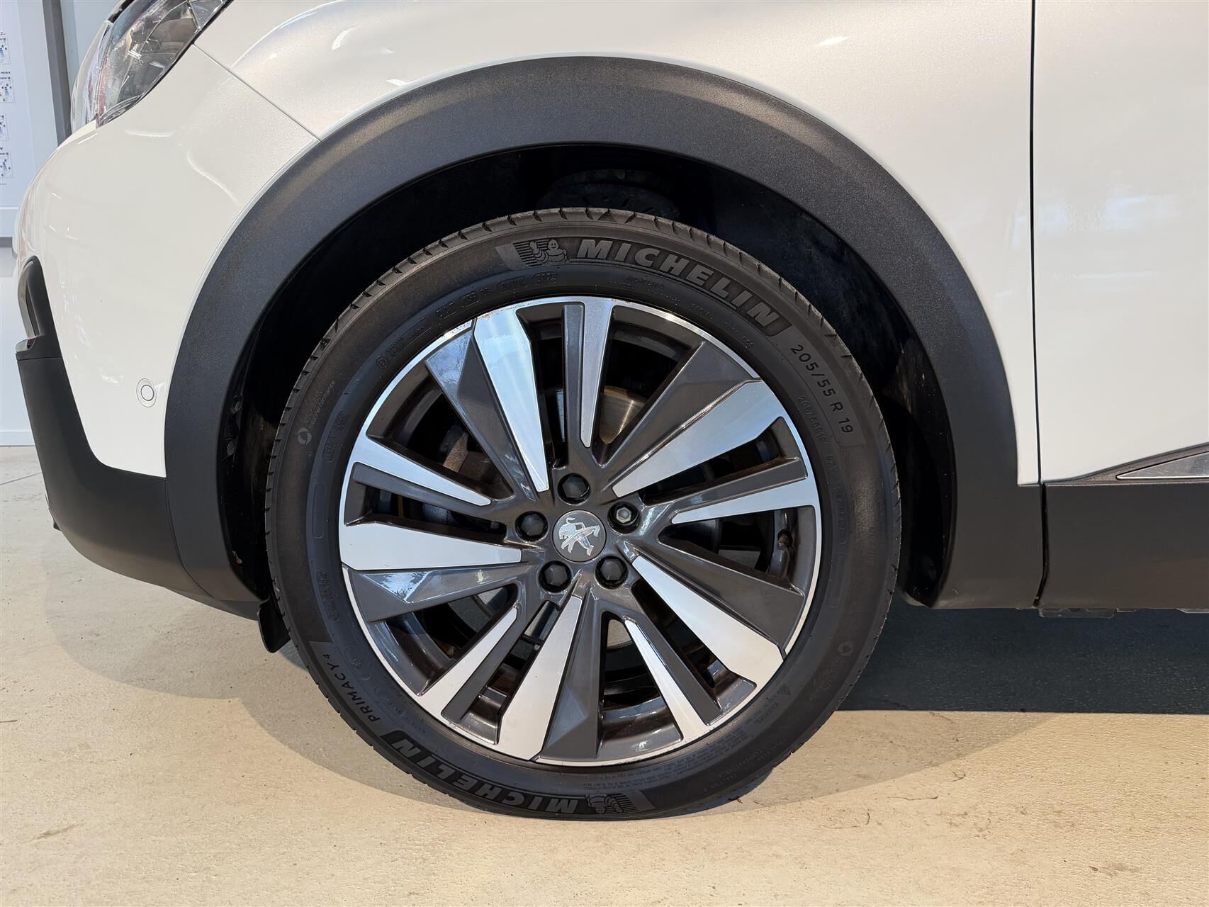 Hvid Peugeot 3008 fra 2020