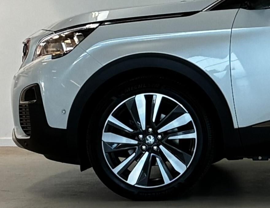 Hvid Peugeot 3008 fra 2019