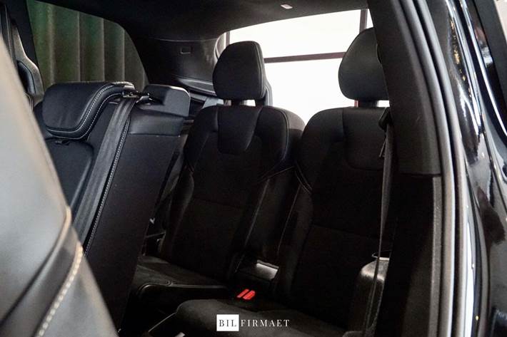 Sort Volvo XC90 fra 2022