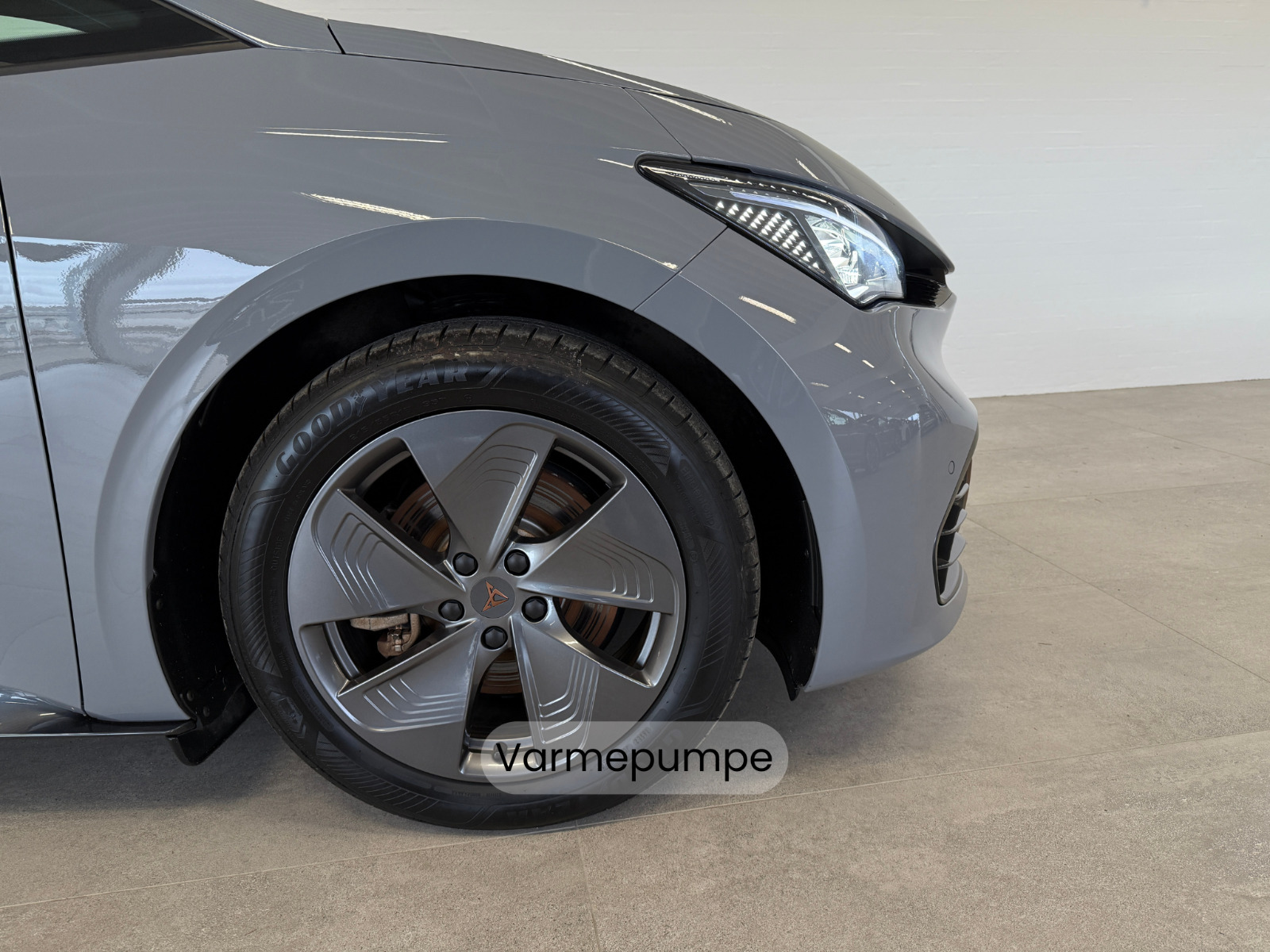 Grå Cupra Born fra 2024