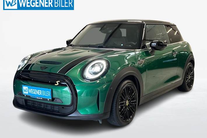 Grøn Mini Cooper SE fra 2023 set udefra