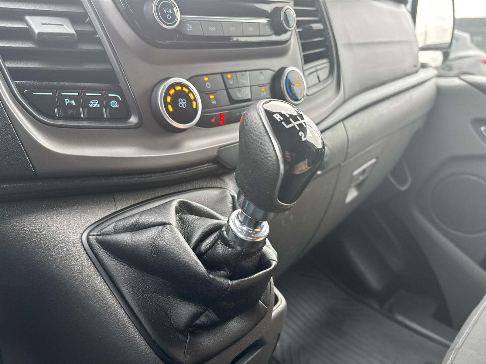 Ford Transit Custom 300L 2,0 TDCi 130 Trend