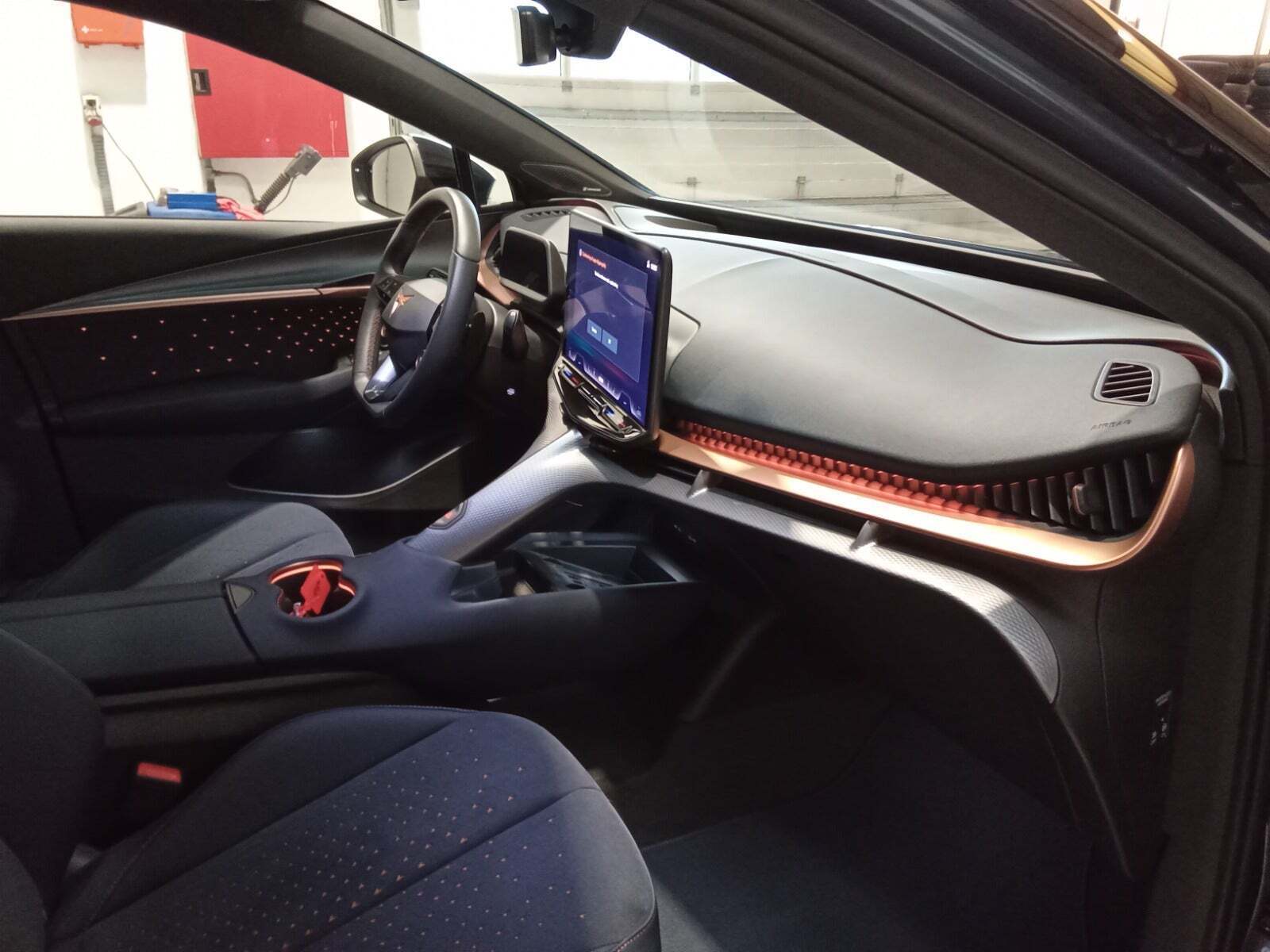 Cupra Tavascan 77 VZ Adrenaline