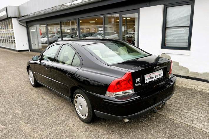 Sort Volvo S60 fra 2006